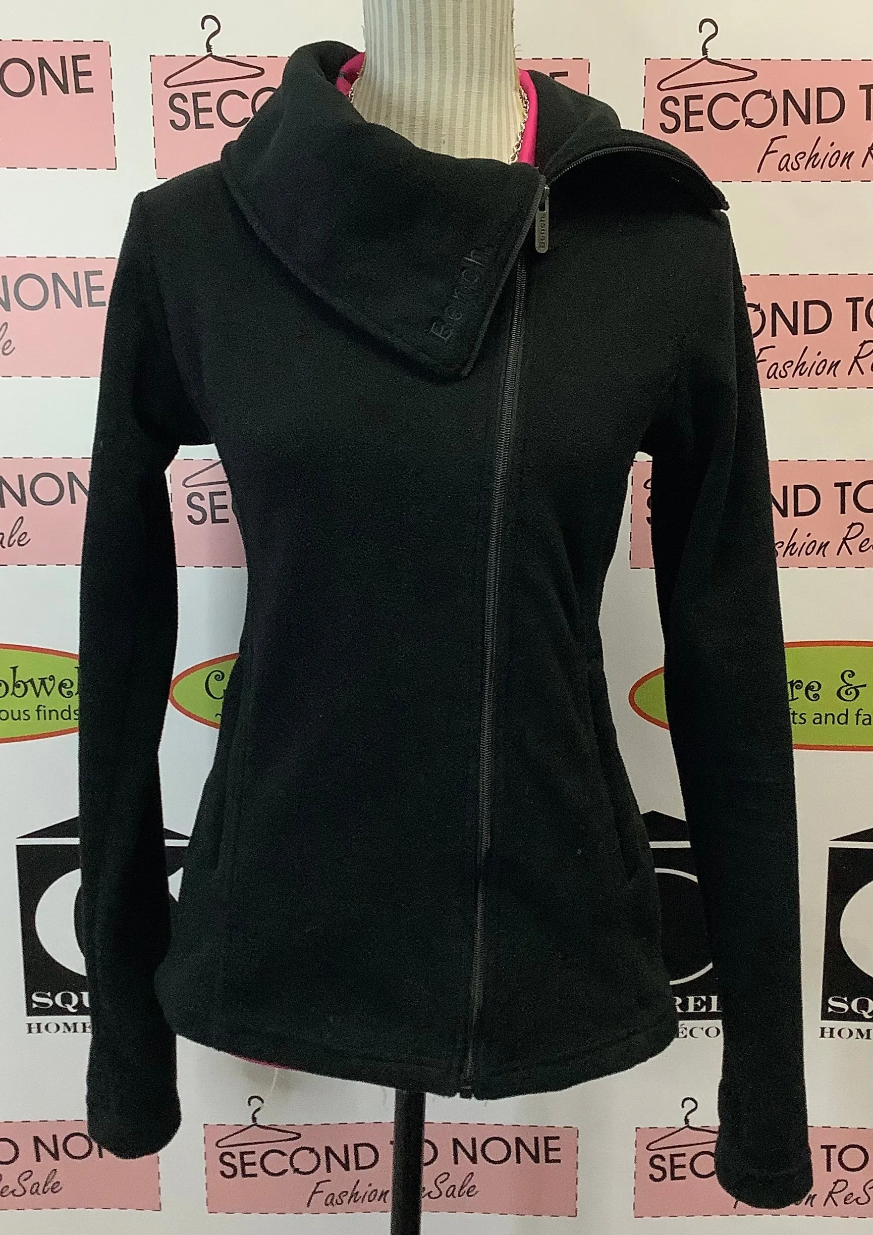 Bench Fleece Sweater (Size M)