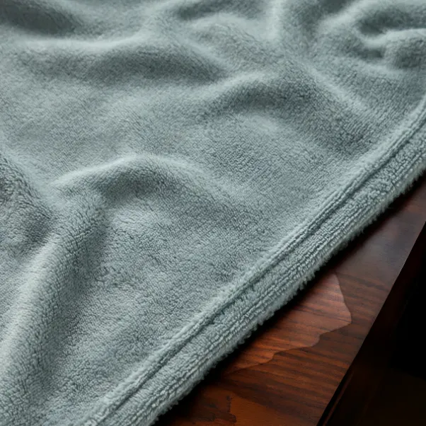 Blue Soft Fleece Throw 130 X 170cm