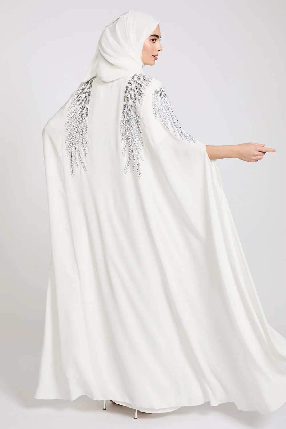 Luxury Pearls & Crystals Embellished Cape - Royal White
