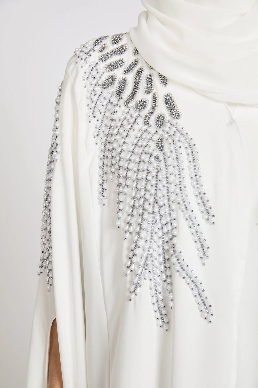 Luxury Pearls & Crystals Embellished Cape - Royal White