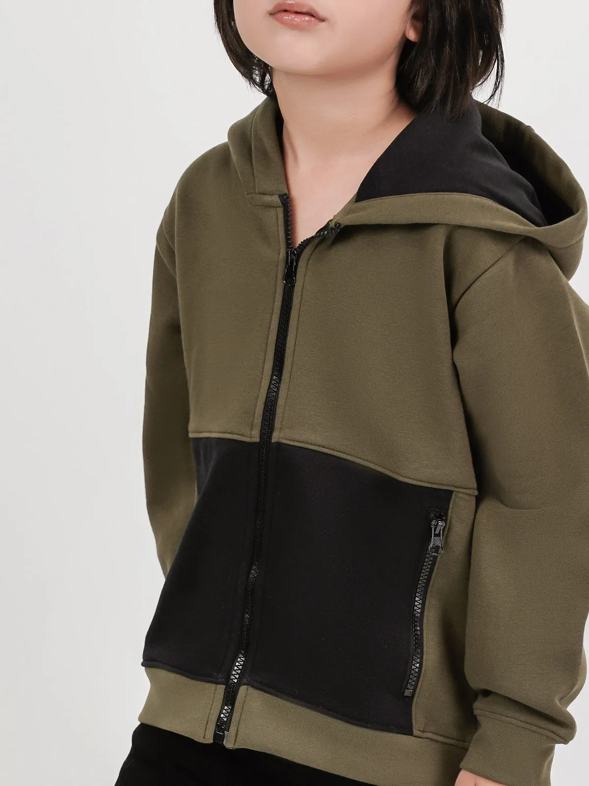 "FLINT" Hoodie with Zip and Pockets