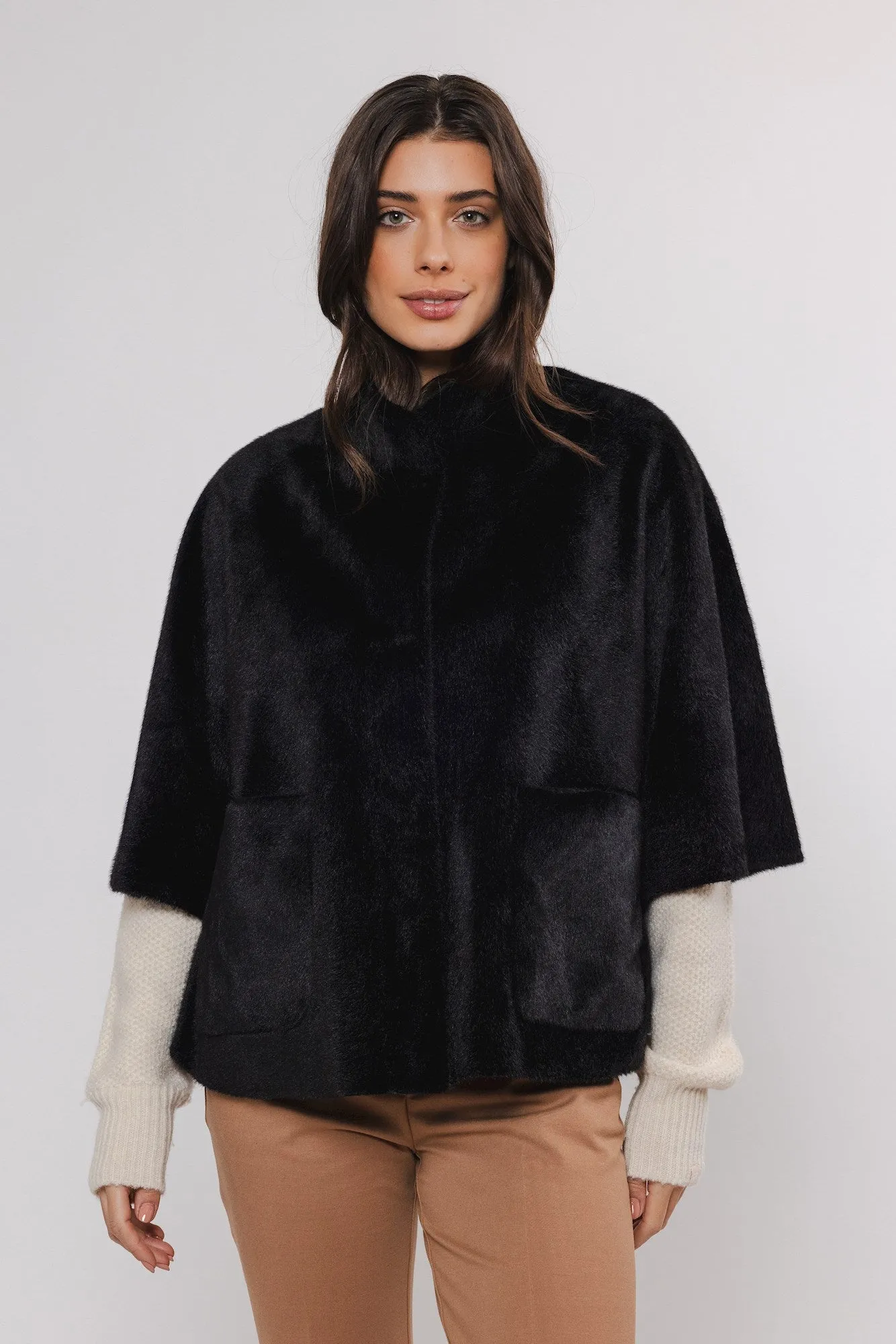 Rino & Pelle Faux Fur Cape | Navy / Black