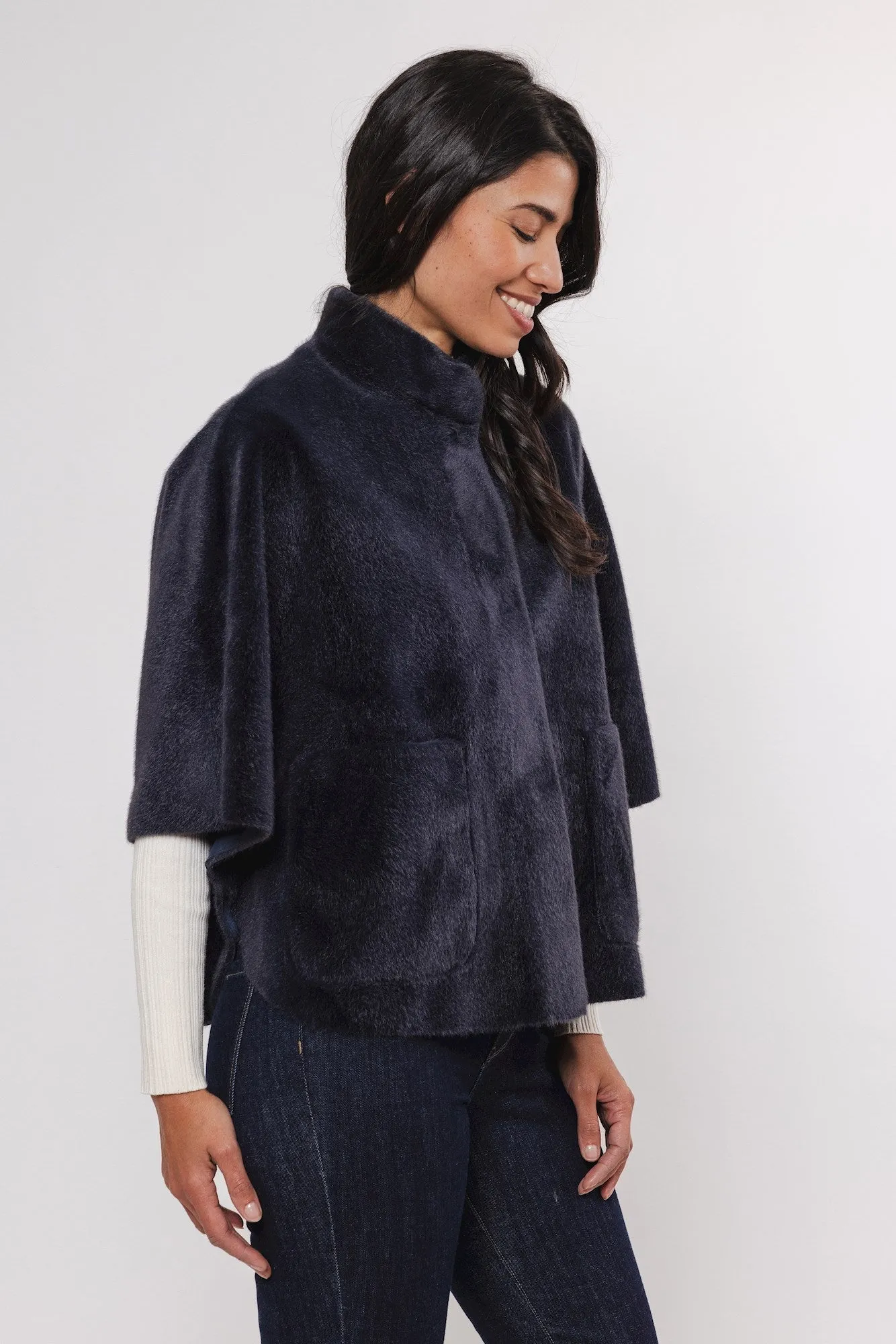 Rino & Pelle Faux Fur Cape | Navy / Black