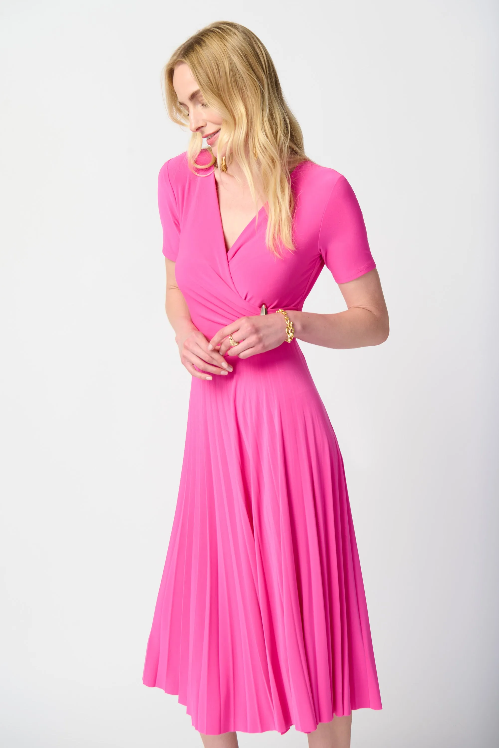 Short Sleeve Dress with Pleated Detail