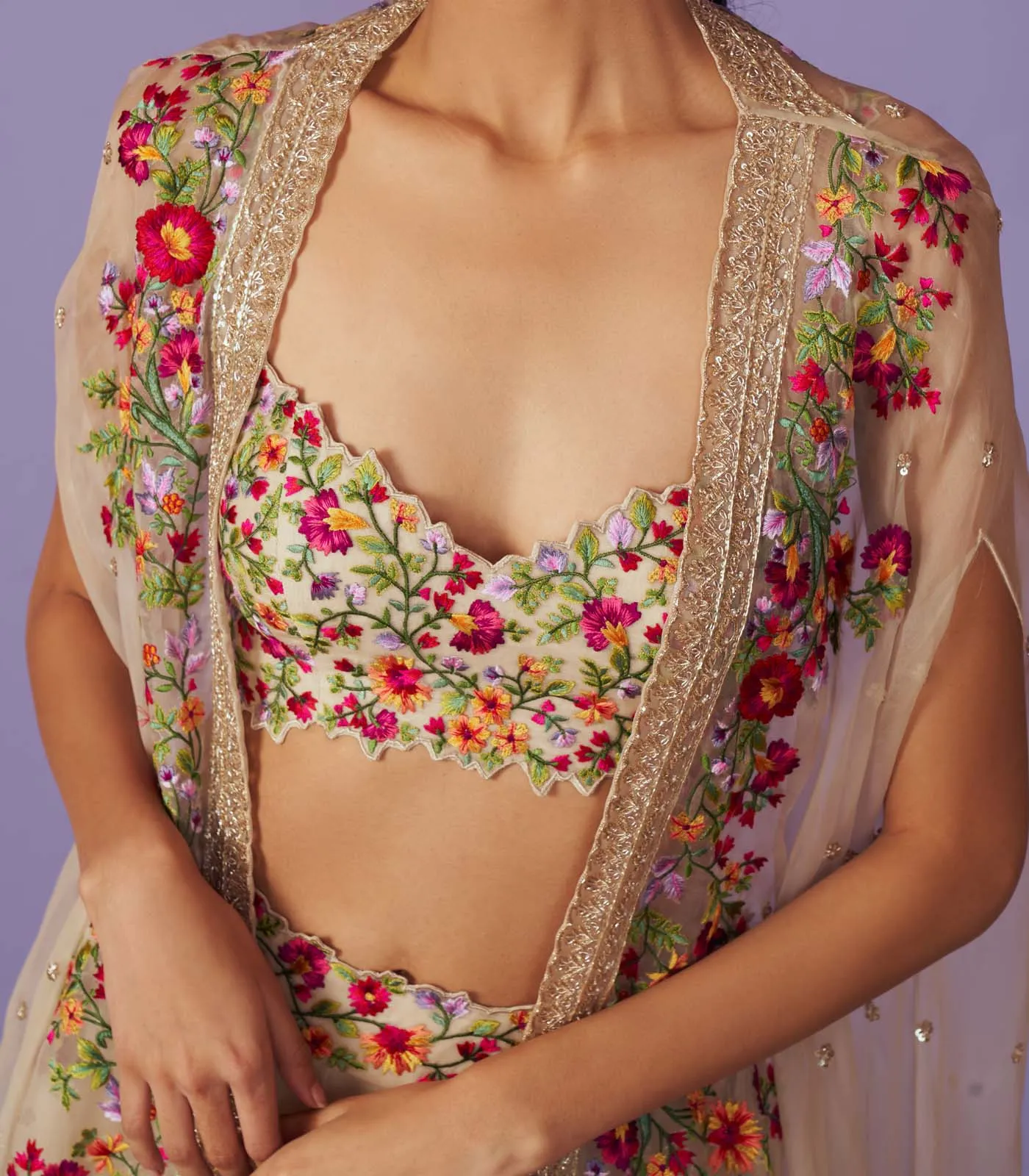 Zadozi Border Cape Set